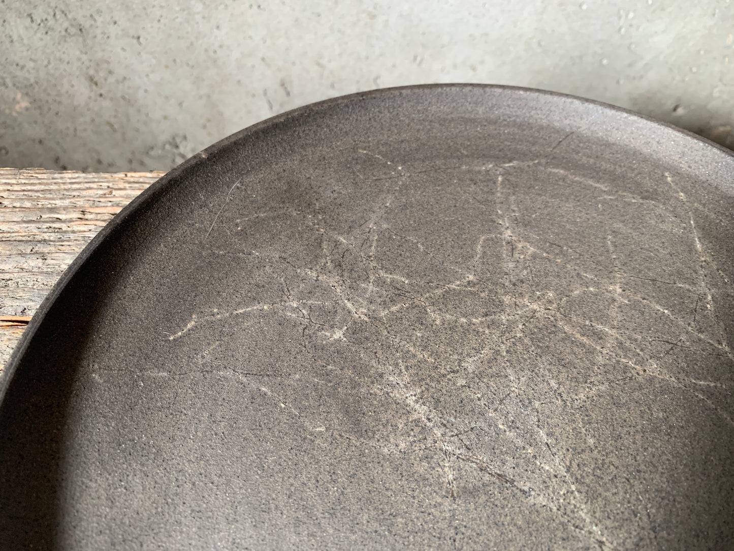 9-inch Stoneware Flat Plate