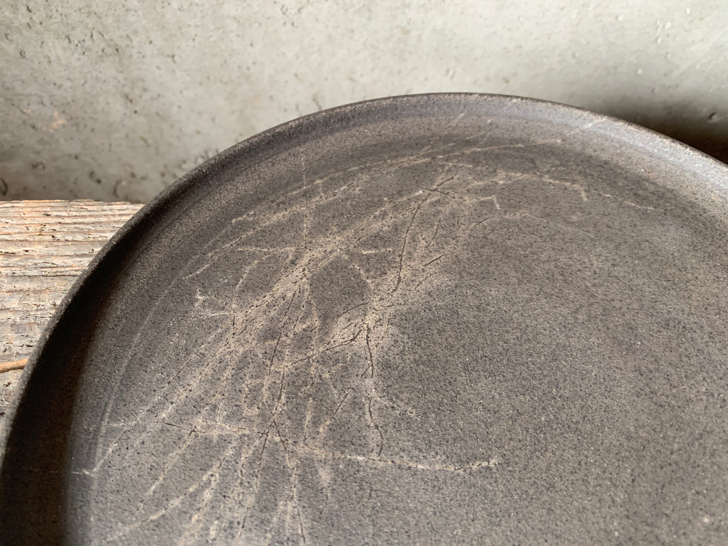 9-inch Stoneware Flat Plate