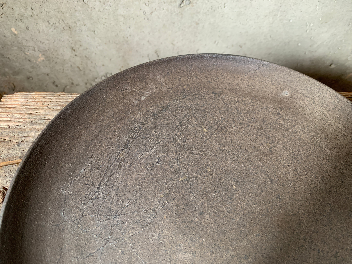 9-inch Stoneware Flat Plate